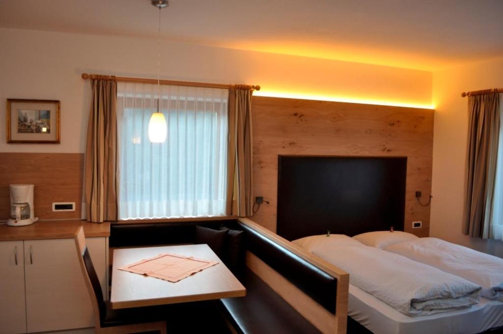 Garni Kostner Hotel Ortisei Bilik gambar
